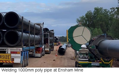 Welding 1000mm poly pipe at Ensham Mine